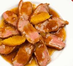 Per un pranzo luculliano durante le festività o per fare colpo su un ospite particolarmente importante, non esitate a cimentarvi in questa ricetta. Anatra All Arancia Ricetta Tipica Della Cucina Toscana Con La Nana In Gergo Toscano Molti Di Voi Hanno Pensato Fino Adesso Ch Ricette Cucina Francese Cibo