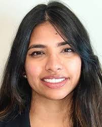 Janelle Hill's Instagram, Twitter & Facebook