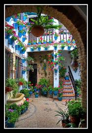Cordoba Spain Patio Spain Garten Und Outdoor Spanischer Stil Gartenprodukte