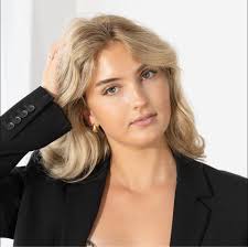 Elizabeth Brady (@elizabethbrady4) • Facebook