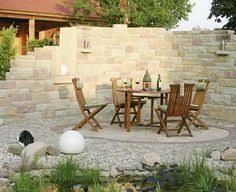Sichtschutz Aus Weidengeflecht Bild 6 Steinmauer Garten Sichtschutz Garten Steinwand Garten