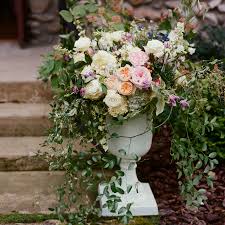 Article june wedding flowers may be associated with , may be you are looking for so that more references, not just the article june wedding flowers. 18 Seasonal Flowers For Your Summer Wedding