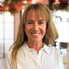 Jill Briggs's Instagram, Twitter & Facebook