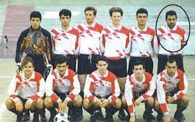 Behzat uygur (21 nisan 1963, adana), türk tiyatro, dizi ve sinema oyuncusudur. Yerel Futbol Onlar Da Amatordu Yolu Amator Liglerden Gecen 30 Unlu