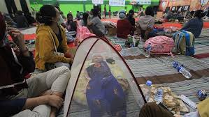 Lokasi kebakaran kilang minyak pertamina balongan, indramayu. 0vjnzo8fi7d7im