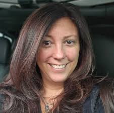 What rental accommodations are available for a family of 7 in Anna Maria  Island from April 12 to 19?