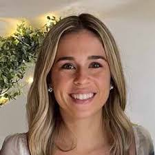 Alexandra Craft's Instagram, Twitter & Facebook