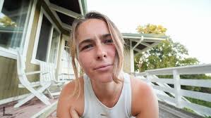 Learn how to surf with me