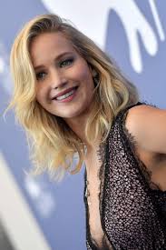 The best Elizabeth Holmes -- Jennifer Lawrence or Kate McKinnon?