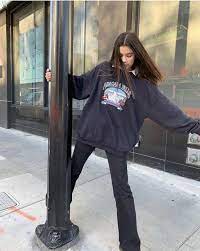 Why Are All The Cool Teens Wearing This Niagara Falls Sweatshirt Made Trends News Tiktok Outfits Aesthetic Clothes Indie Winter Outfits