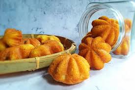 Ia juga boleh disebut sebagai doughnut ataupun donat. Tips Bahulu Tradisional Lembut Dhiaza Pedas Nik Nock