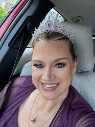 Great make up artist ￼she did amazing!!💯