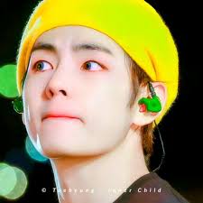 TaeHyung con pupilentes purifica el alma 🥰 -𝓦𝓲𝓷𝓽𝓮𝓻 𝓑𝓮𝓪𝓻 🐻