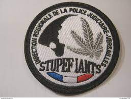 Extrait du doc de p. Polizei Insigne Tissus Patch Police Nationale La Drpj Brigades Des Stupefiants De Versailles 75 Etat Excellent