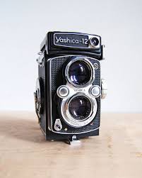 Rare Vintage Yashica 12 Twin Lens Camera Tlr 6 X 6 120 Film Camera From 1960s On Etsy 225 00 Camera Fotografica Fotos