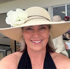 Please would someone explain accommodation to me. I have done so much  research but not found a clear explanation of how it works. If you don't  book in advance, how do you