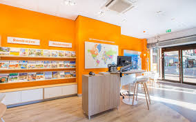 Ook wij, de normale mens hebben last van de corona maatregelen. D Reizen Amsterdam Beethovenstraat Beethovenstraat