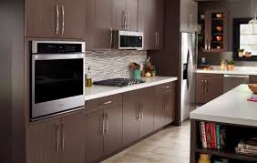 When exposed to heat, these plastic additives can break down and leach into. Whirlpool 1 1 Cu Ft Low Profile Over The Range Microwave Hood Combination Stainless Steel Wml55011hs Best Buy
