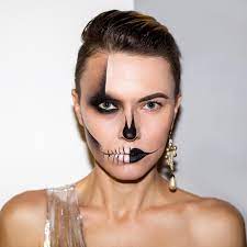 61 der prozent der frauen lassen kostümierte männer abblitzen, von … Halloween Make Up 3 Gruselige Schmink Tutorials Cosmopolitan