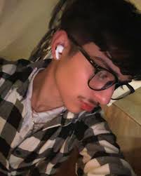 Devin Reyes (@devinnreyes_) • Instagram photos and videos