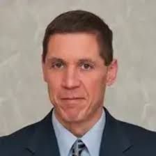 How to Help a Colleague Improve Their Public Speaking