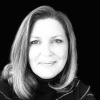 Kelly Storms's Instagram, Twitter & Facebook