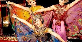 10 Properti Tari Merak Lengkap Gambar Dan Pengertiannya