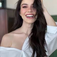 Adriele Silva (@adree_silva)