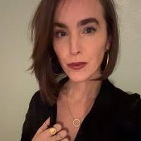 100+ perfiles de «Sônia»