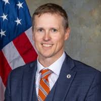 1900+ Profile mit dem Suchbegriff „Behringer“