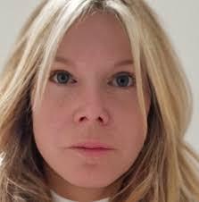 Billy Squier is 72 years old today. Squier had a string of arena rock hits  in the 1980s. He is best known for the song "The Stroke"