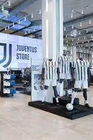 Posizione sulla mappa, telefono, orari di apertura, recensioni. Juventus Store Multifunctional Spaces Dedicated To All Juventus Fans