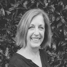 Lynn Kohn's Instagram, Twitter & Facebook