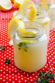 Old Fashioned Homemade Lemonade Rezept Hausgemachte Limonade Rezepte Limonade Rezept Lebensmittel Essen