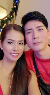 3 cô vợ nhan sắc mặn mà, đẻ nhiều con lại kín tiếng bậc nhất showbiz Việt