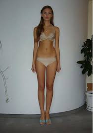 Photo of fashion model Sandra Malek