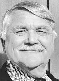 Elnora Miles's Instagram, Twitter & Facebook