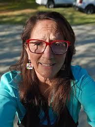 Joan Arrington's Instagram, Twitter & Facebook