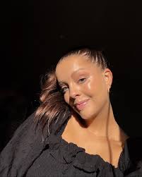 Savannah Alexander's Instagram, Twitter & Facebook