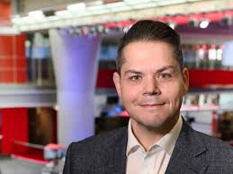 Alice Smart (@AliceSmart64)