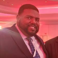 We had a homeless veteran come into the dealership today asking to shine…