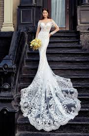 Bridal Trend Wedding Gowns With Intricate Trains Arizona Weddings Teenage Bridesmaid Dresses Wedding Dresses Wedding Dresses Lace