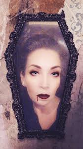 Pamela Leone (@bluelightening)