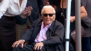 Kirk douglas, a hollywood legend with a career spanning decades, has died at the age of 103, his son and fellow screen star michael douglas announced. Legendary Actor Kirk Douglas Known For His Role In Spartacus Dies At Age 103