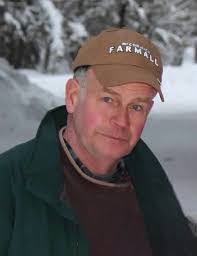 Sara Mclean's Instagram, Twitter & Facebook