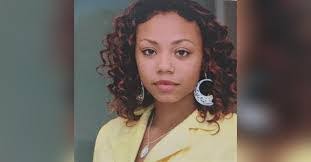 Tabitha Ash's Instagram, Twitter & Facebook