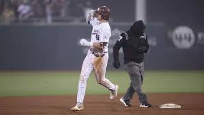 Aggie Baseball Picks Up 11 Commitments