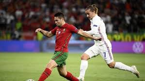 Portugal dan prancis akan saling bertarung sengit demi memperebutkan tiga poin. 5ynmzlmnsv26fm