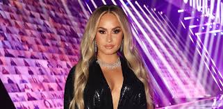 Танцы с дьяволом (перевод veewai). Demi Lovato Announces New Album Dancing With The Devil