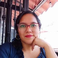 Laura Orihuela's Instagram, Twitter & Facebook